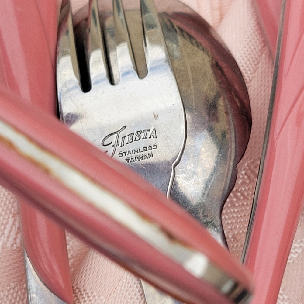 Fiesta Rose Swirl Flatware ~ Post-86 Retired Item ~ Fiestaware ~ 6 Pcs - Picture 11 of 14